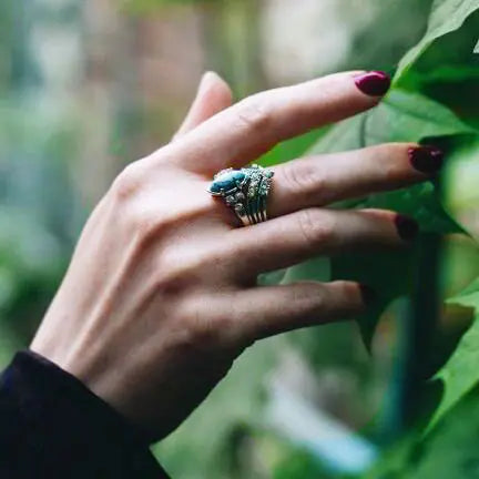 Luxurious Shining Crystal Stone Ring